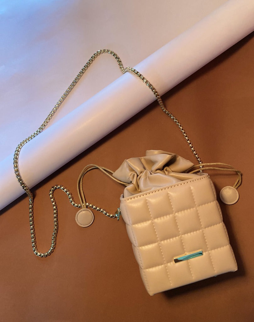 THE QUILTED CUBE BAG